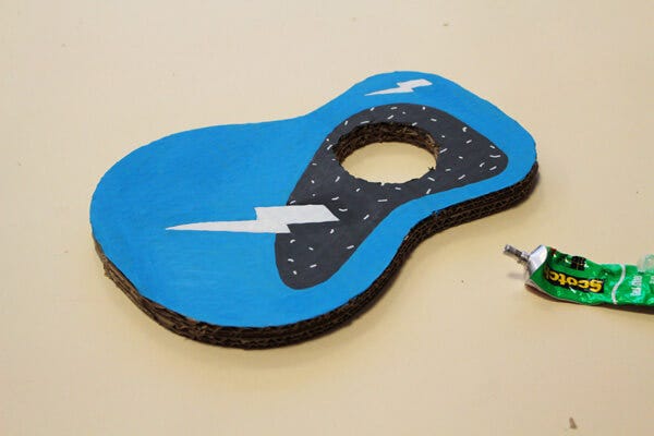 DIY guitare enfant