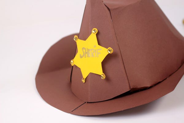 DIY gabarit chapeau cowboy shérif