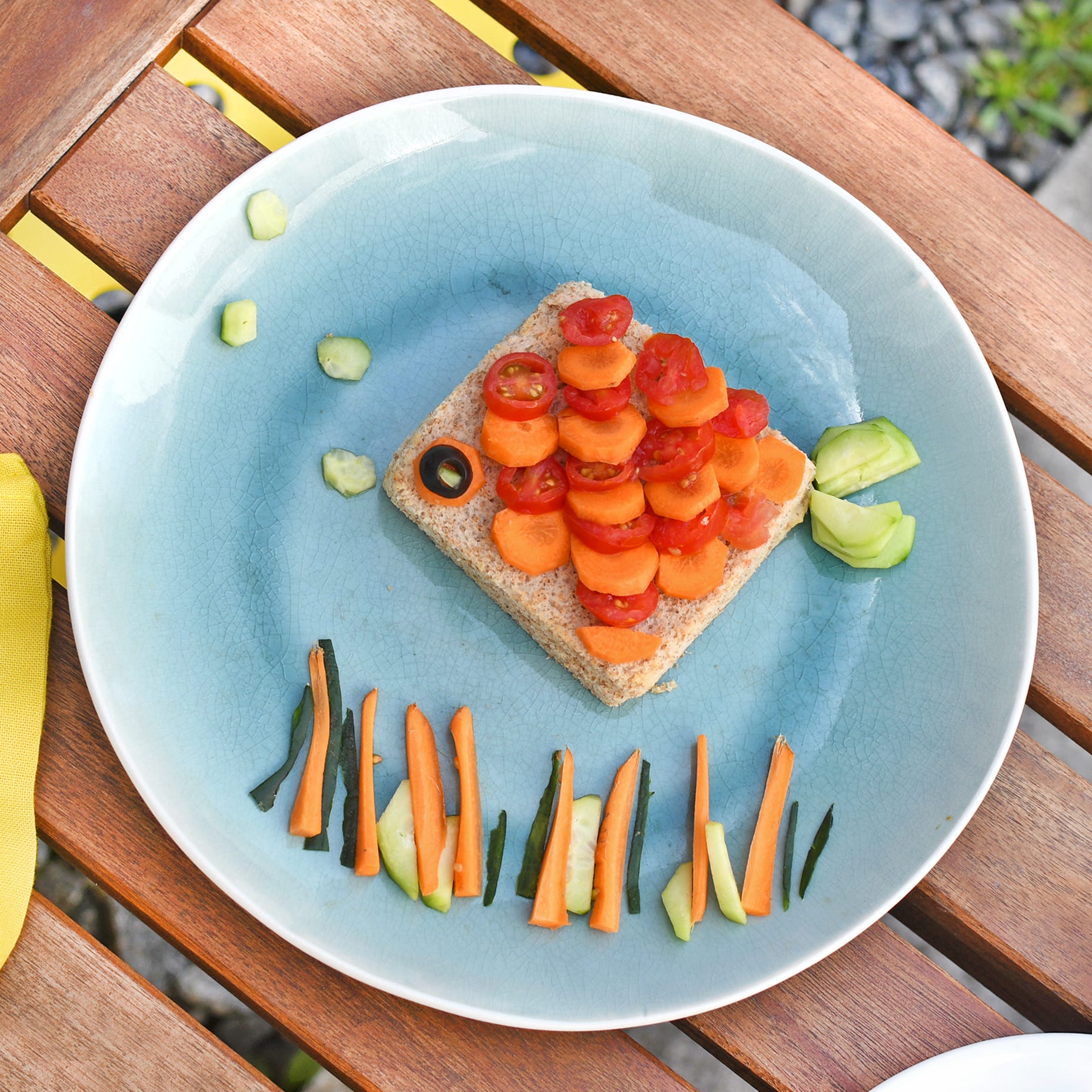 sandwich en forme de poisson enfant